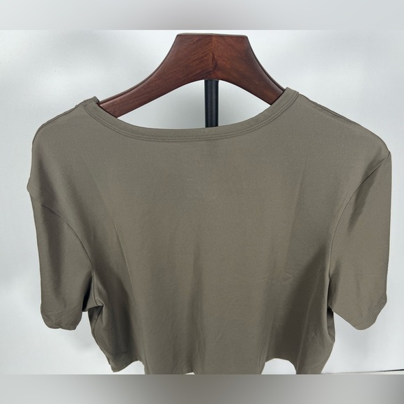 All in Motion Brown Boxy Crop T-Shirt Short Sleeve - Picture 6 of 6